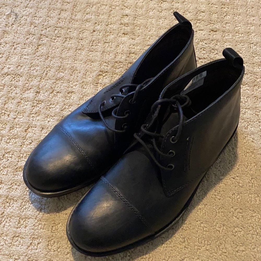 Clark’s Men's Hinman Mid Chukka Boot